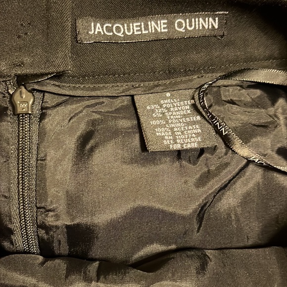 Jacqueline Quinn sophisticated skirt - Picture 5 of 5